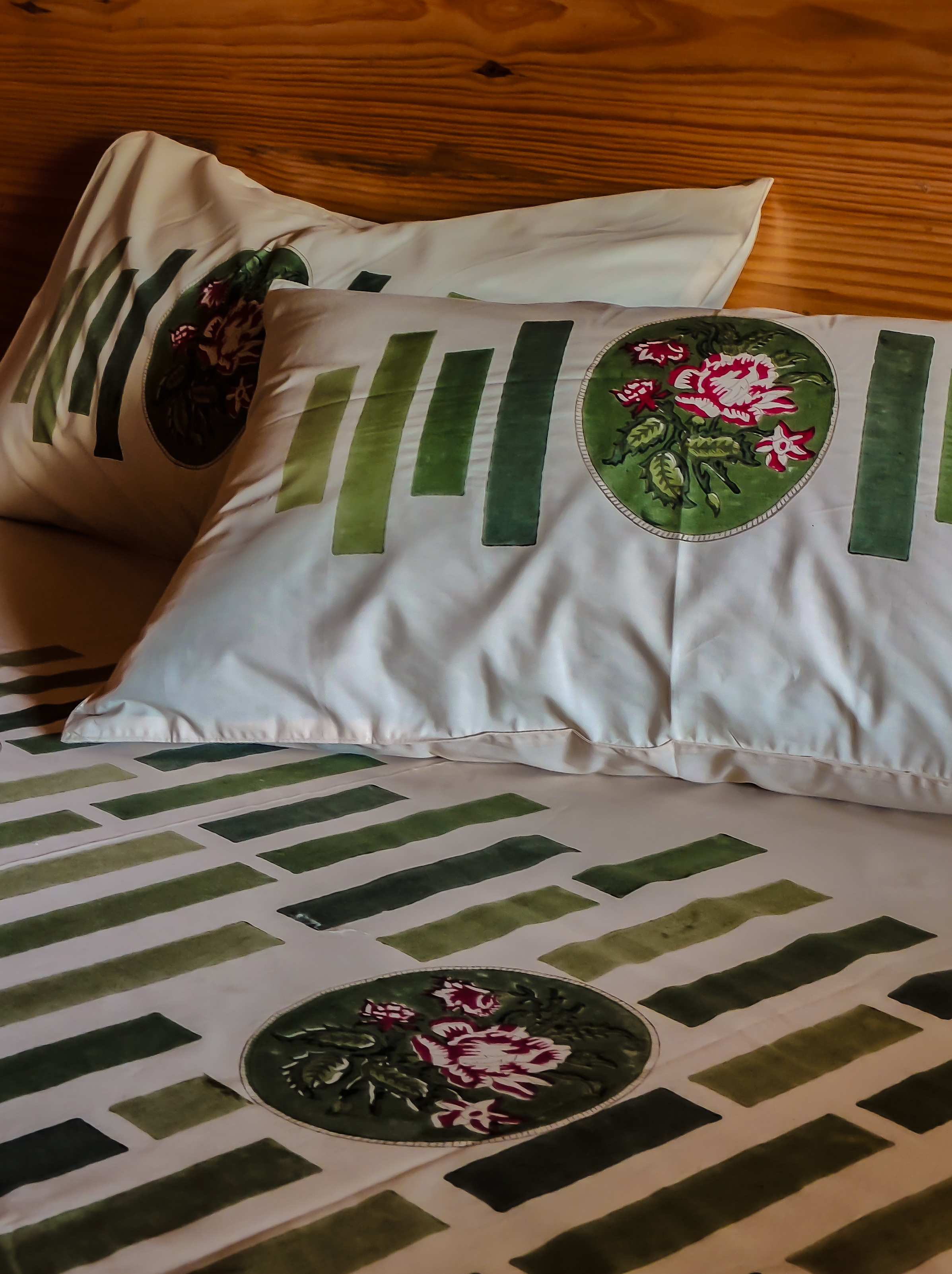 Sthāna bedsheet