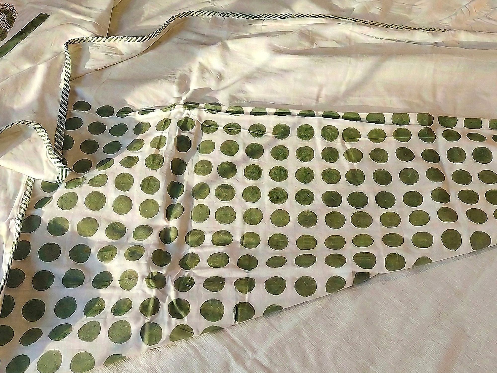 punar format: Table Linen Set